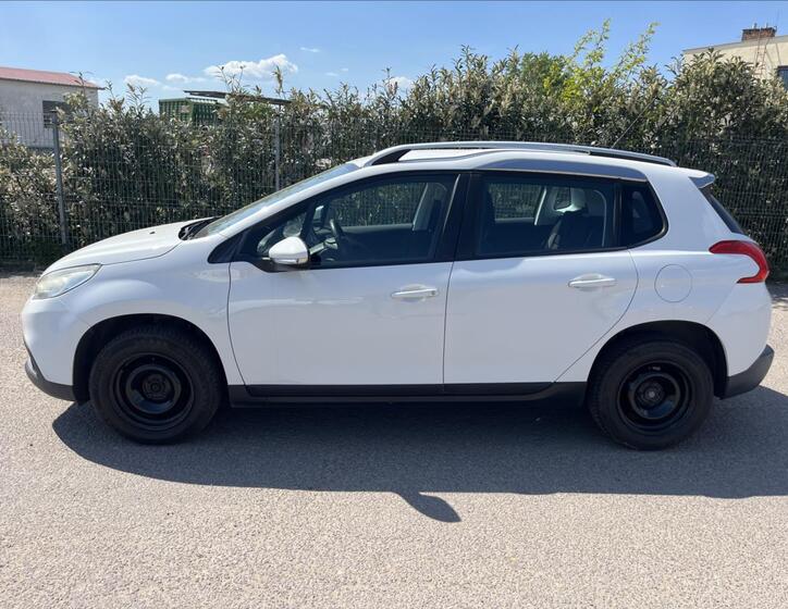 Peugeot 2008 4