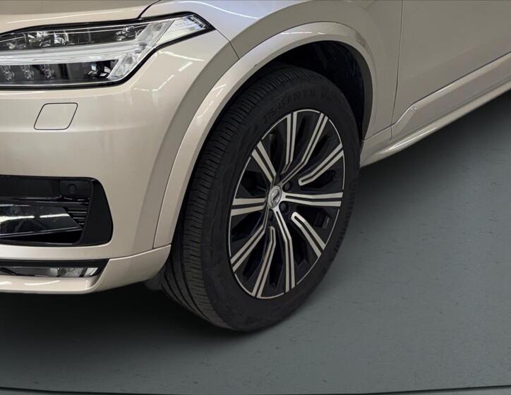 Volvo XC90 6