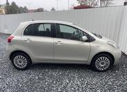 Toyota Yaris 14