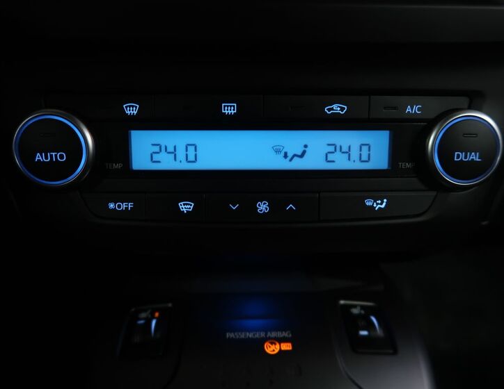 Toyota Avensis 27