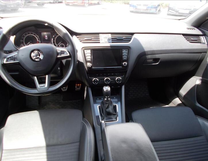 Škoda Octavia 16