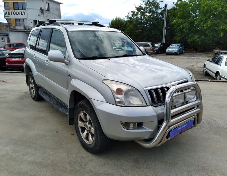 Toyota Land Cruiser 1