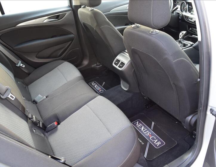 Opel Insignia 19