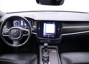 Volvo V90 33