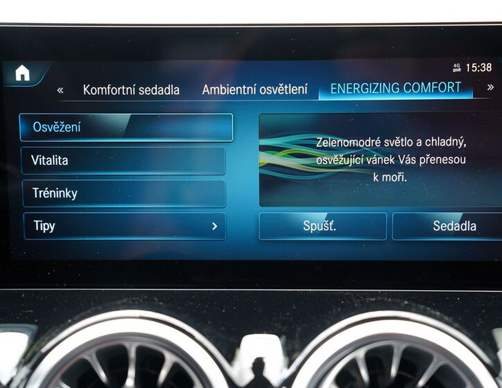 Mercedes-Benz GLA 40