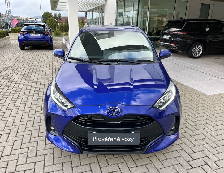 Toyota Yaris 9