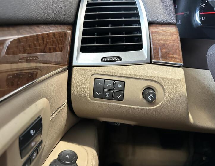 Cadillac SRX 26