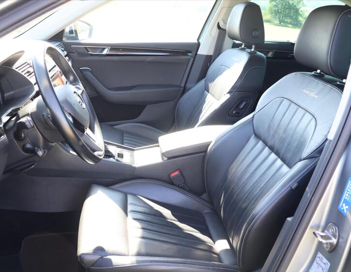Škoda Superb 11
