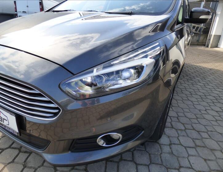 Ford S-MAX 54