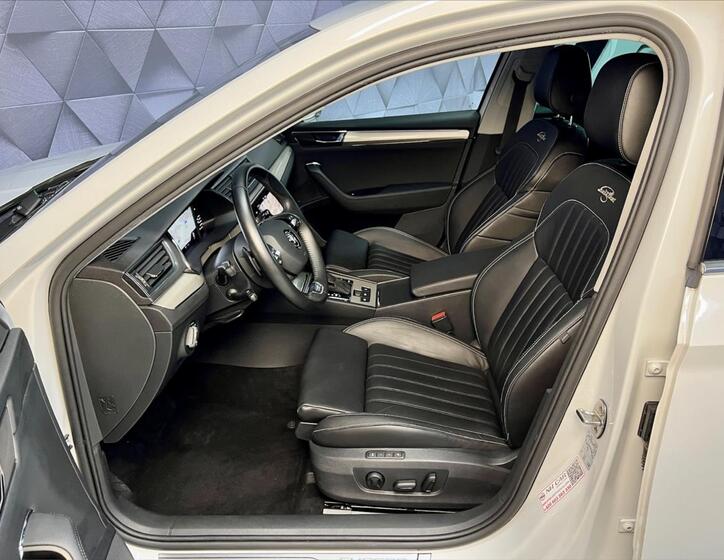 Škoda Superb 10