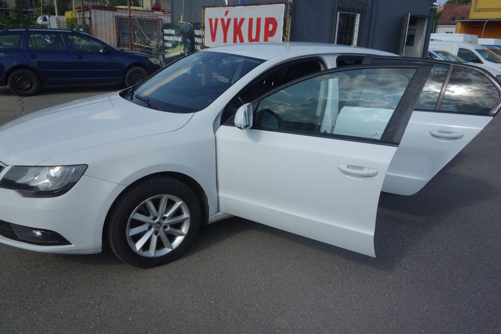 Škoda Superb
