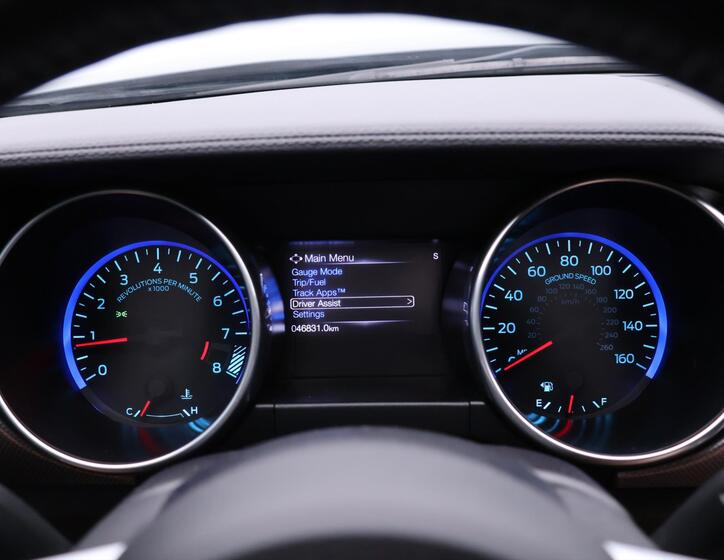 Ford Mustang 16