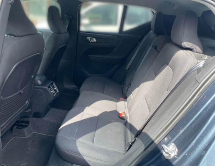 Volvo XC40 8