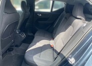 Volvo XC40 8