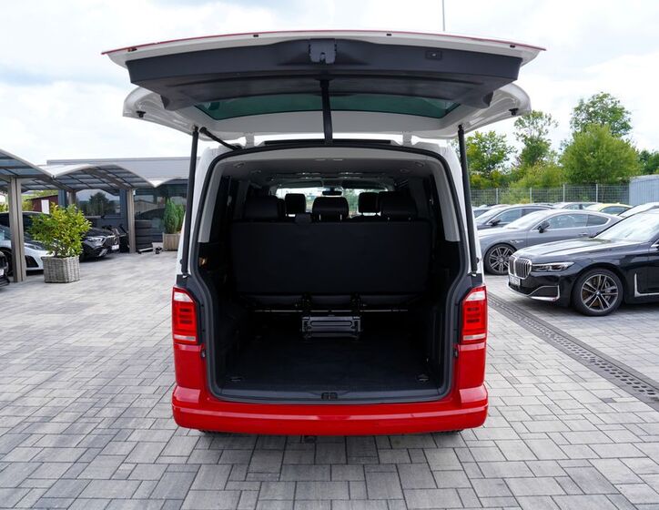Volkswagen Caravelle 11