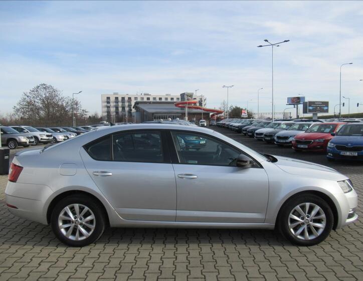 Škoda Octavia 8