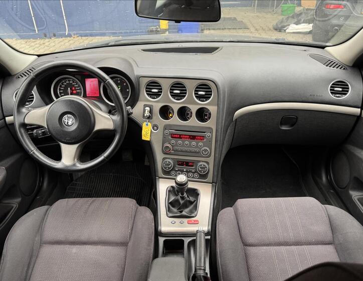 Alfa Romeo 159 27