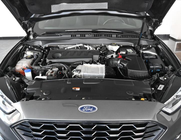 Ford Mondeo 5