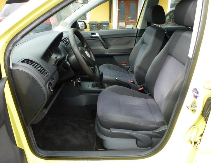 Volkswagen Polo 16