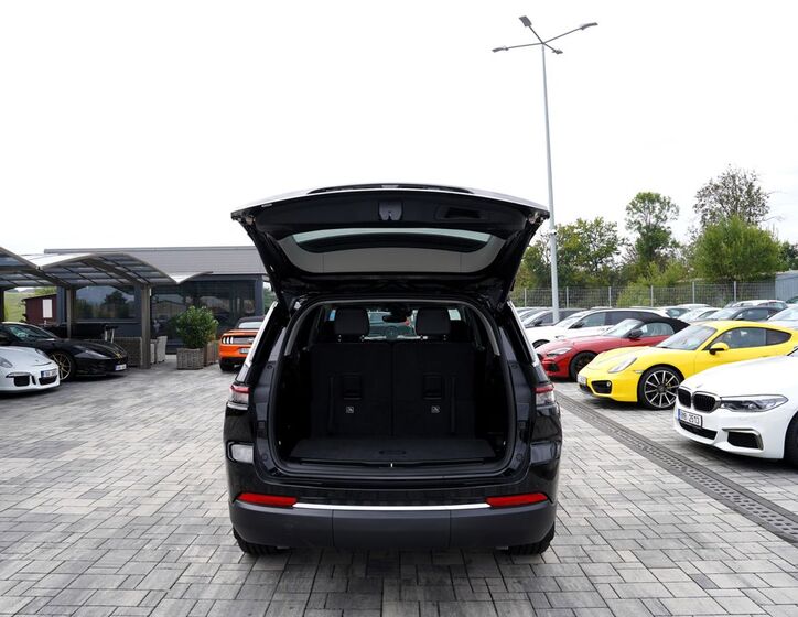 Jeep Grand Cherokee 11