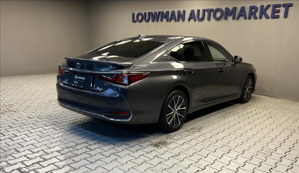 Lexus ES 300h