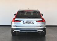 Volvo V90 4