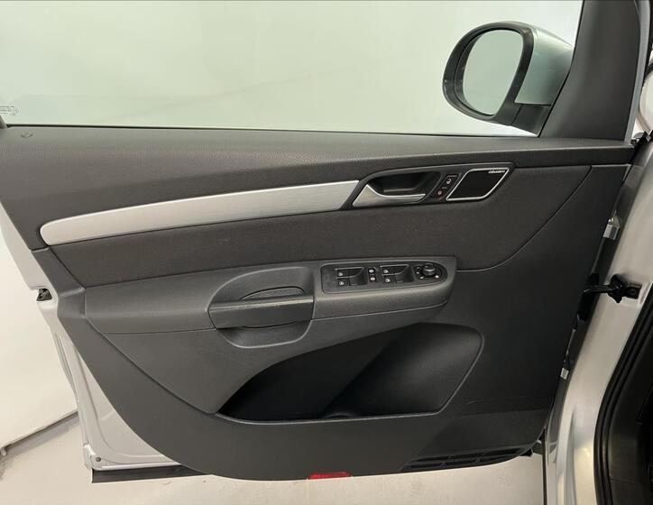 Volkswagen Sharan 25