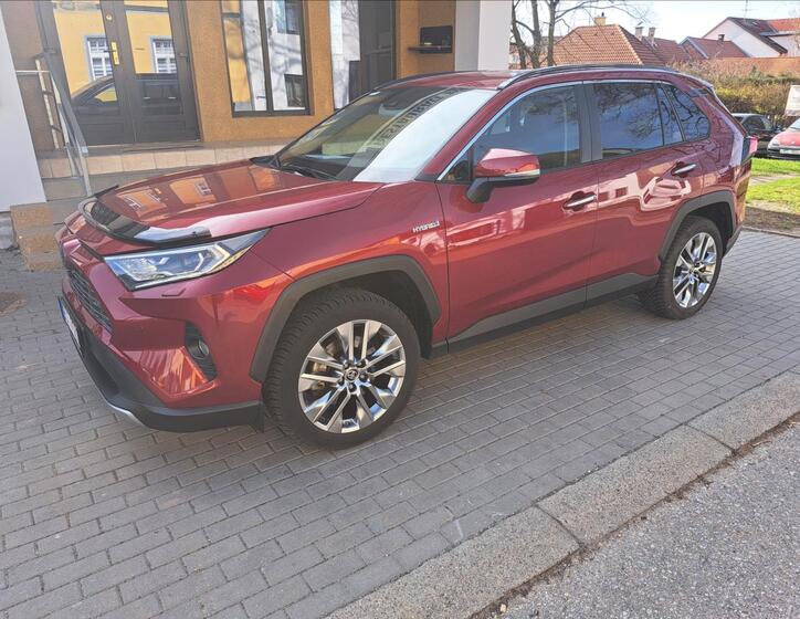 Toyota RAV4 16