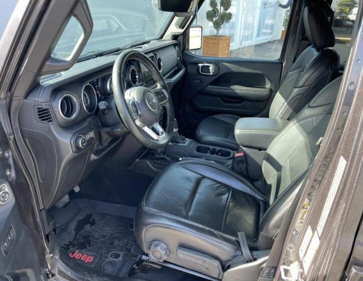 Jeep Wrangler 23