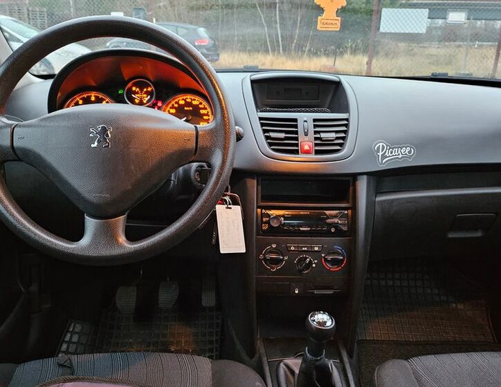 Peugeot 207 9