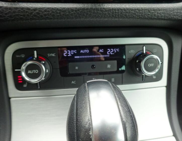 Volkswagen Touareg 28