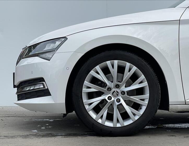 Škoda Superb 20