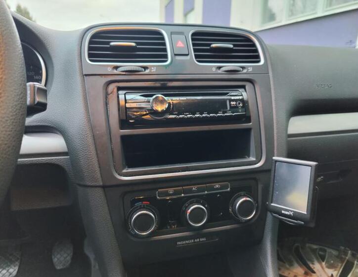 Volkswagen Golf 25