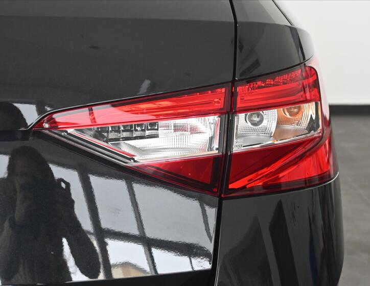 Škoda Superb 32