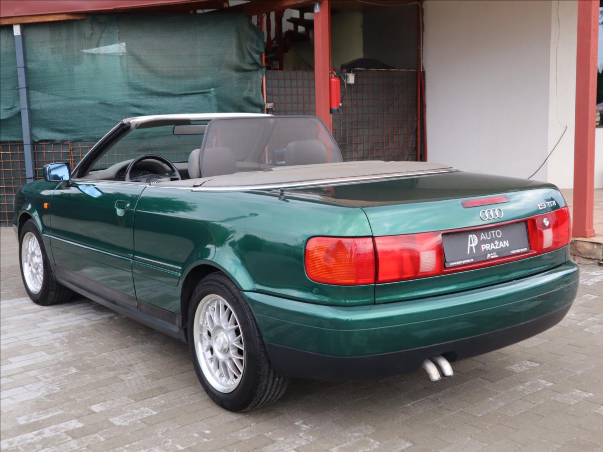 Audi 80