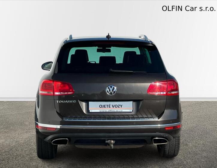Volkswagen Touareg 8