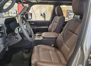 Toyota Land Cruiser 4