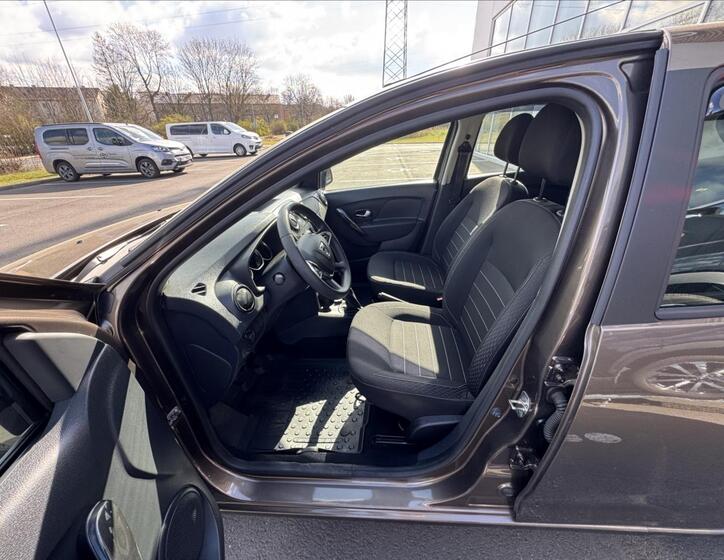Dacia Sandero 6