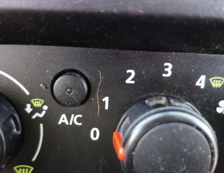 Renault Trafic 16