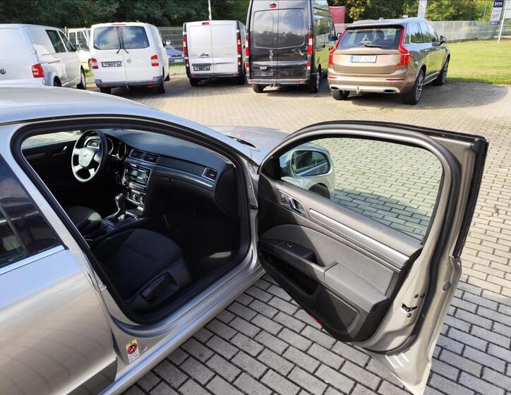 Škoda Superb 24