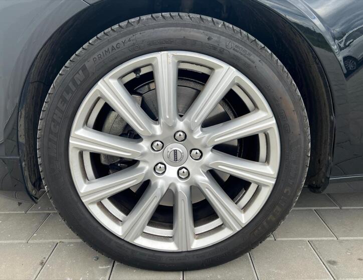 Volvo S90 6