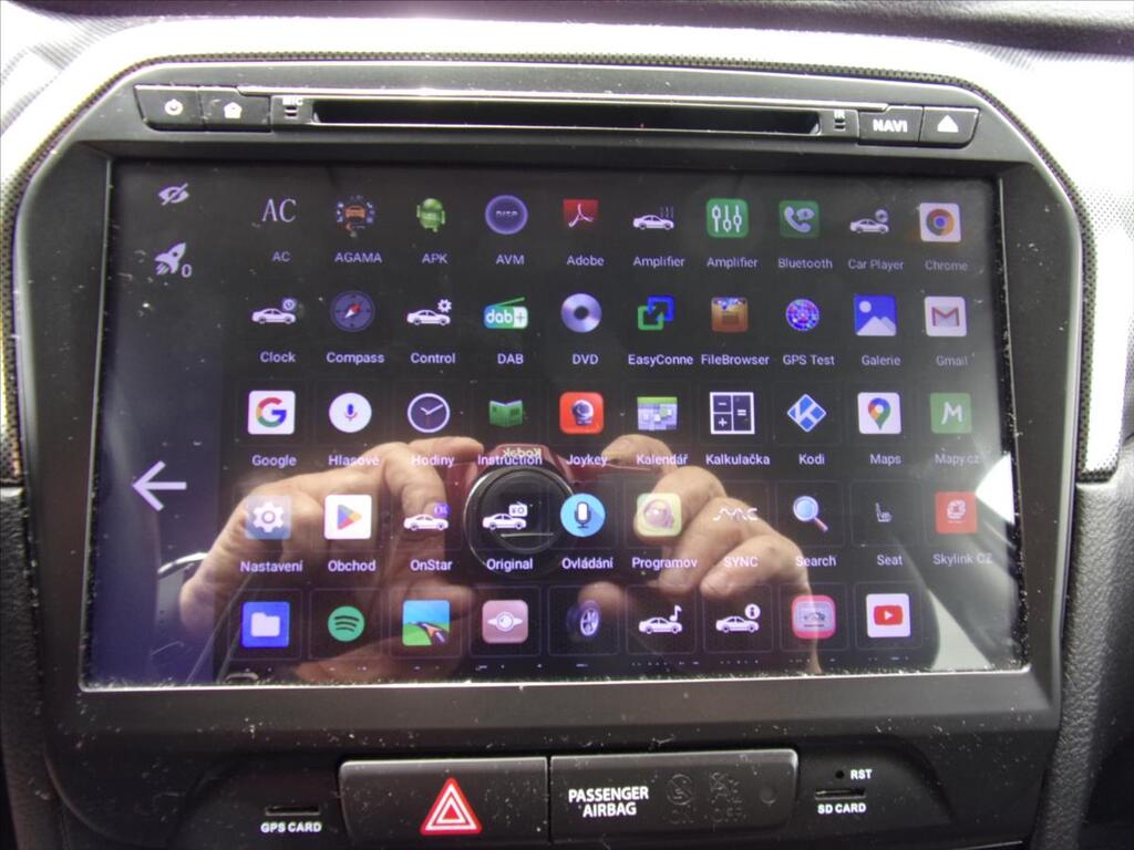 Suzuki Vitara 16