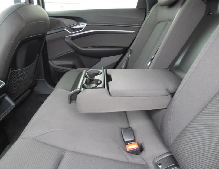 Audi e-tron 45