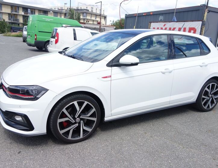 Volkswagen Polo 1