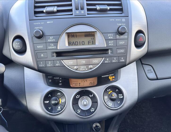 Toyota RAV4 16