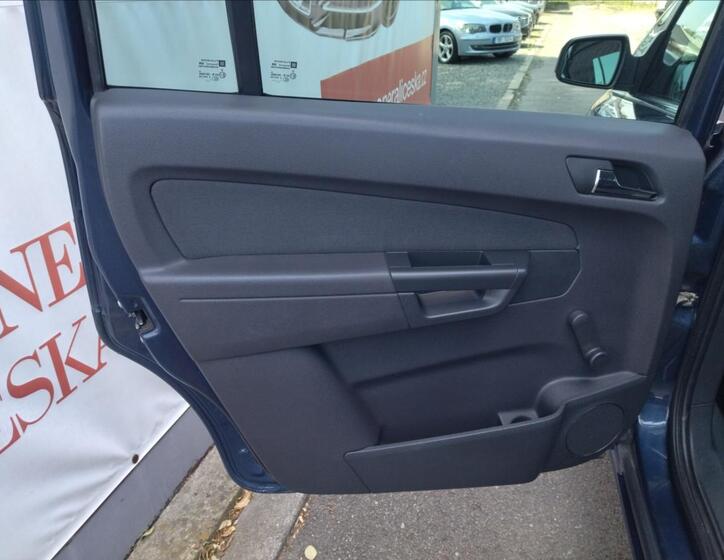 Opel Zafira 20