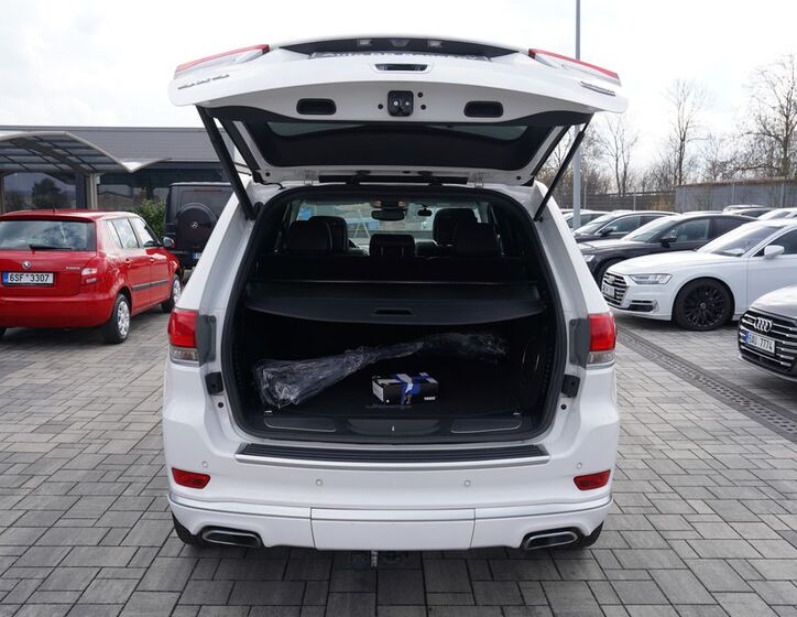 Jeep Grand Cherokee 24