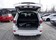 Jeep Grand Cherokee 24