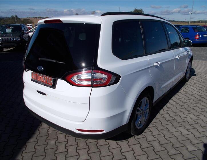 Ford Galaxy 11