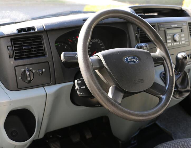 Ford Transit 17
